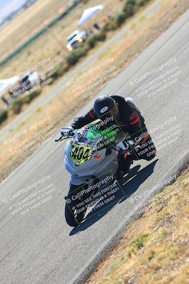 media/Oct-15-2023-TrackXperience (Sun) [[85198ff50b]]/Group 3/session 4 turn 3/